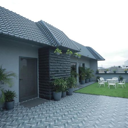 Ovel Hotel Ludhiana Dış mekan fotoğraf